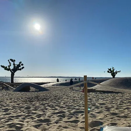 Eureka Air-conditioned Pereire -