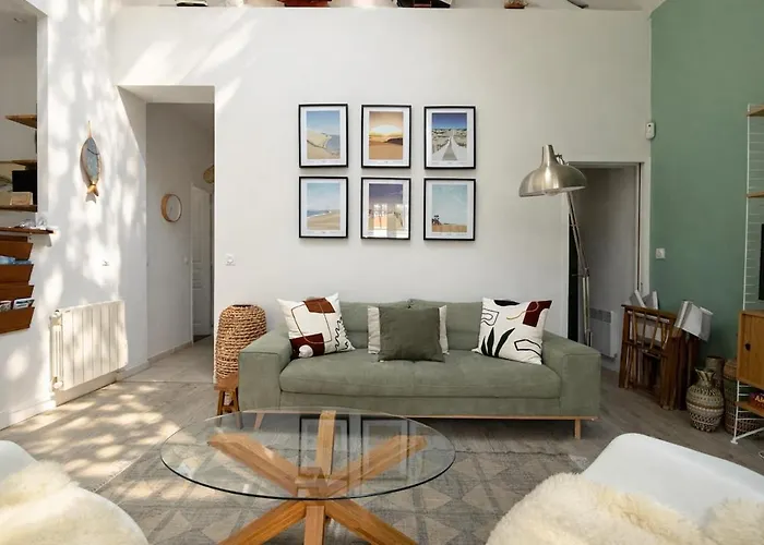 Holiday home Eureka Air-conditioned Pereire - *