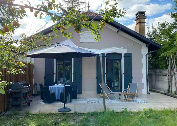 Eureka Air-conditioned Pereire - Holiday home