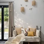 Eureka Air-conditioned Pereire - Vakantiehuis