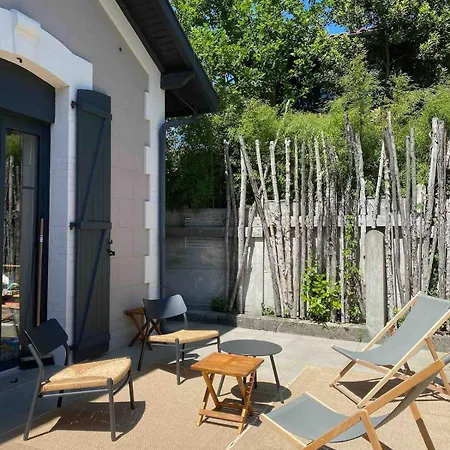 Eureka Air-conditioned Pereire - Ferienhaus *